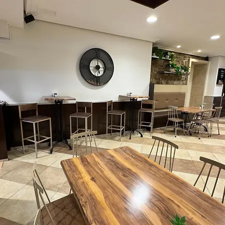 阿农西亚达酒店 酒店