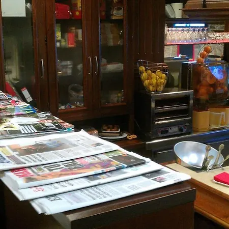 阿农西亚达酒店 酒店 巴约讷
